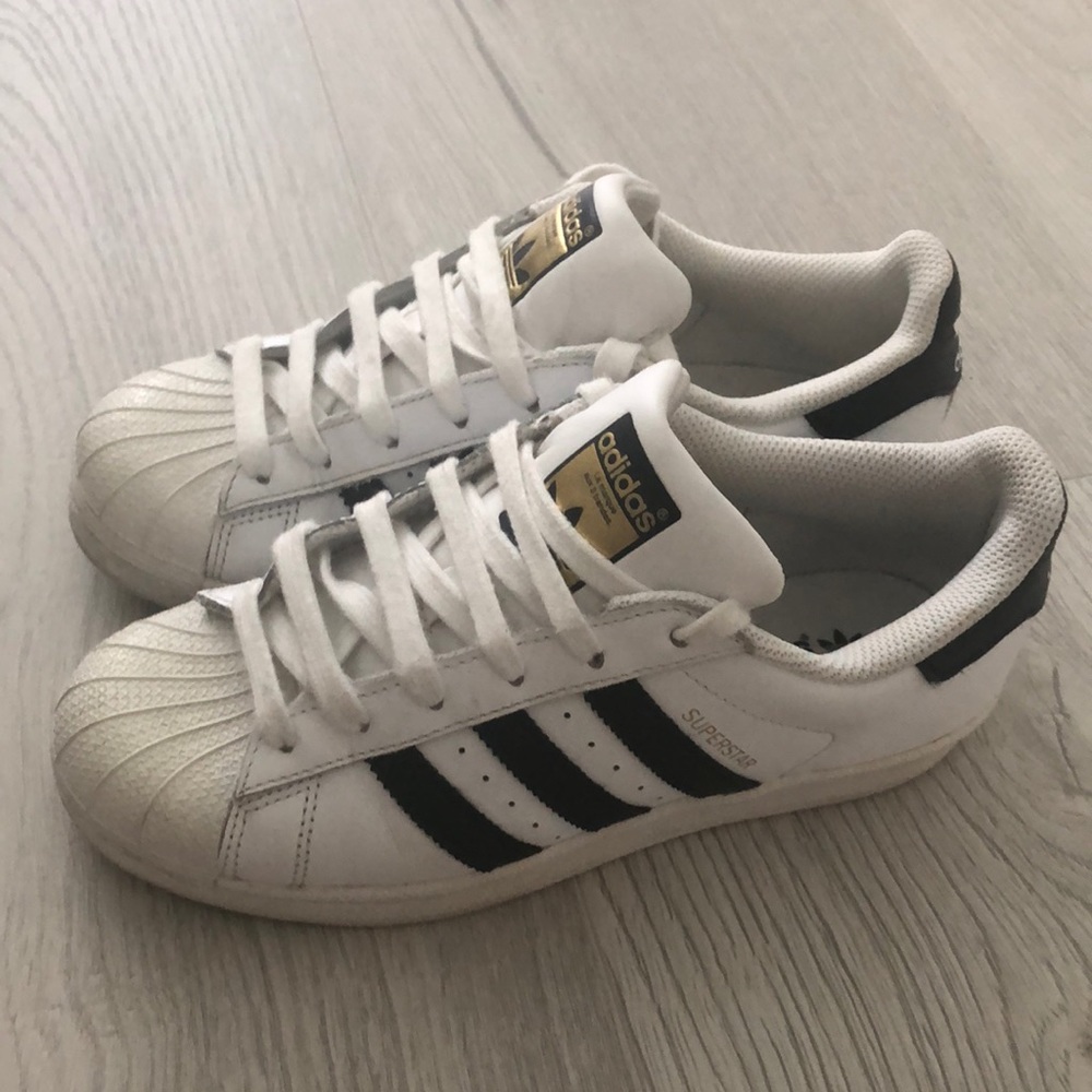 Adidas superstar